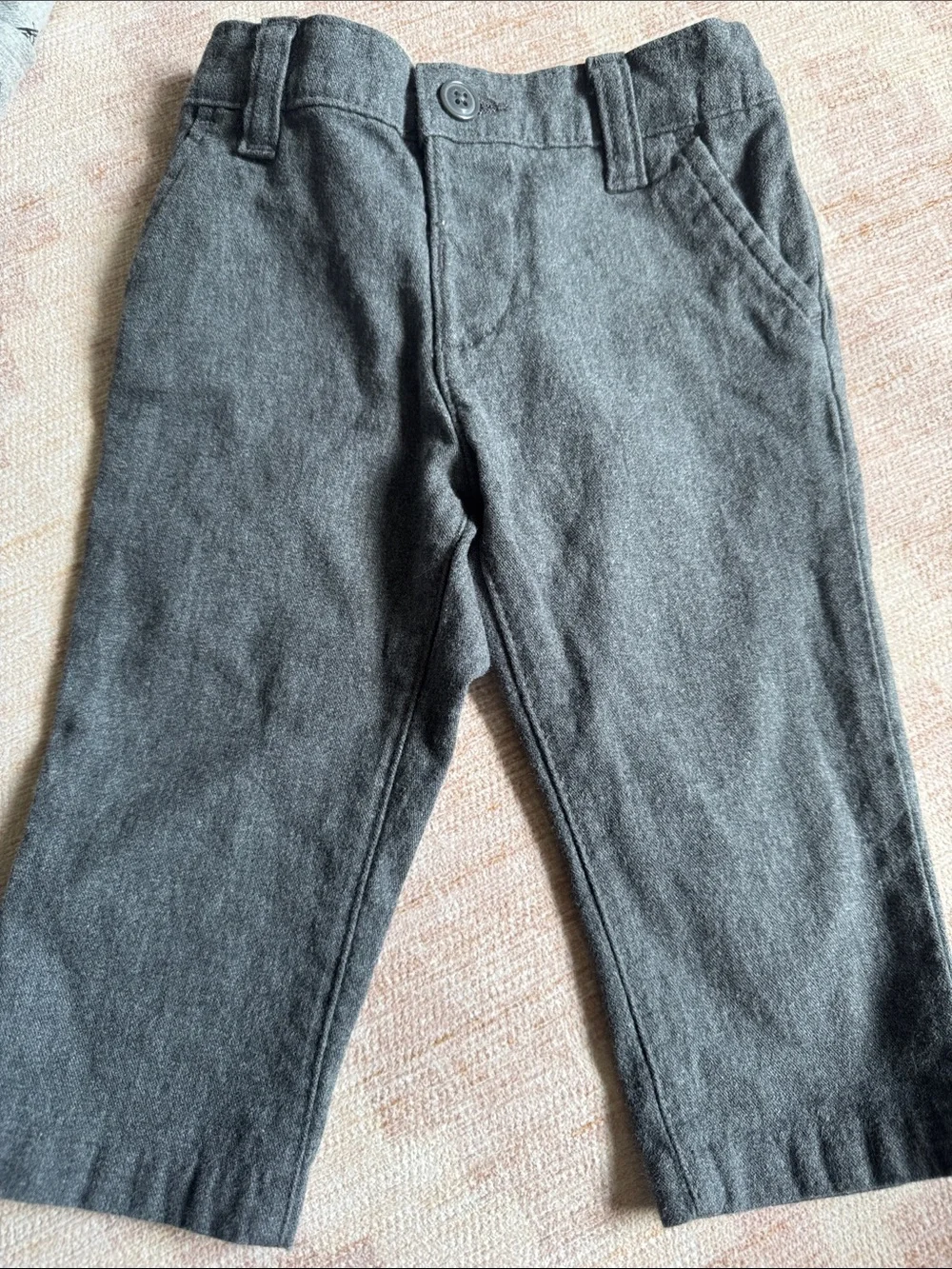 Baby Gap Flannel Gray 2Piece Shirt and Pants Set size 12-18M